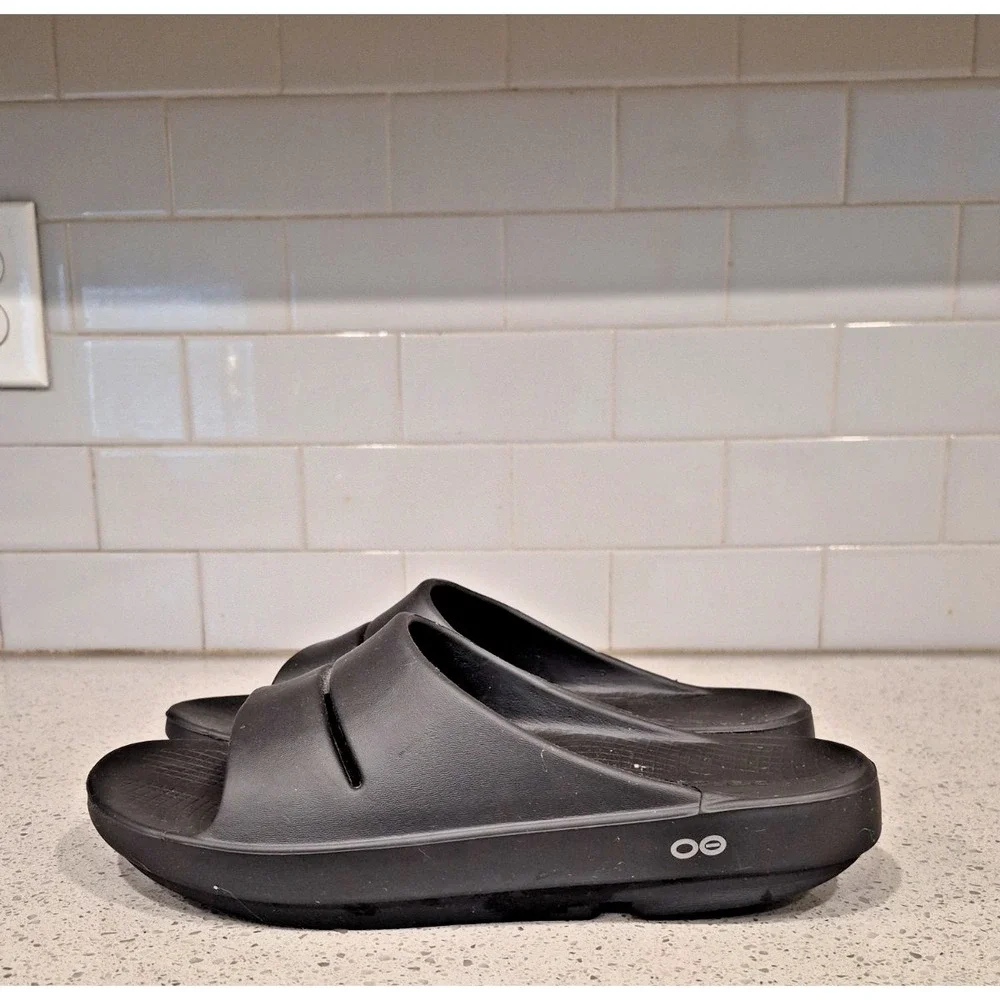 OOFOS OOahh Slide Sandals Navy Blue Mens Size 10 excellent condition
